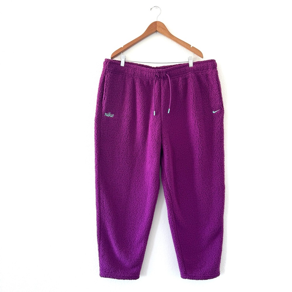 Nike NWT Fuzzy Fleece Standard Fit Full Length Purple Sweatpants